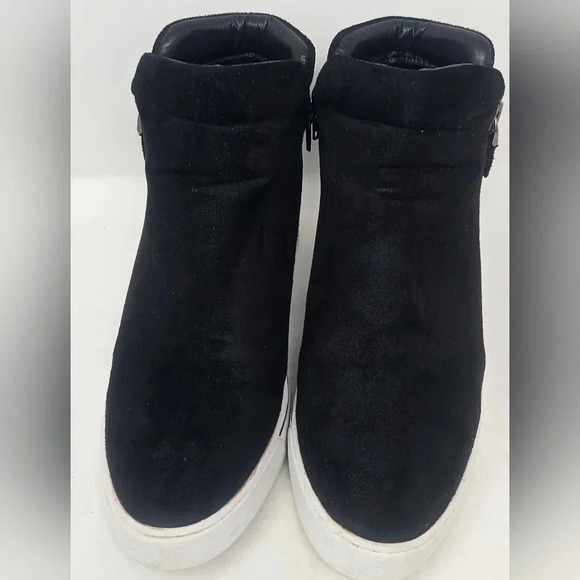 Maurice's Womens Breanna Hidden Wedge Faux Suede Bootie Size 7.5 - Picture 2 of 16